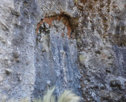 Uma Llawita: Mystisches Felsentor am Apu Khapía