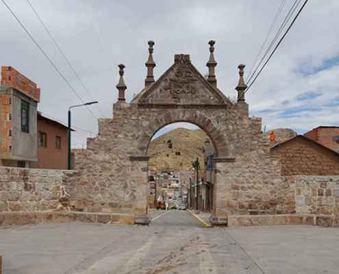 Arcopata von Juli – Torbogen am alten Königsweg