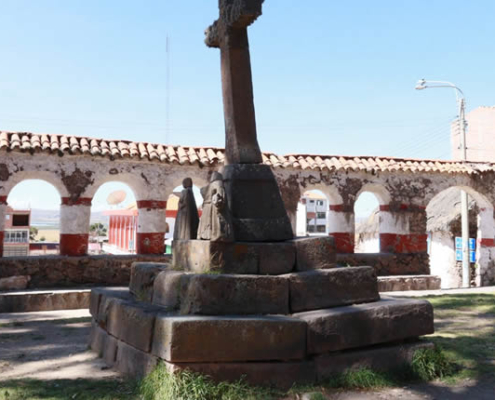 Cruz de la Evangelización de Chucuito Cruz de la Evangelización de Chucuito