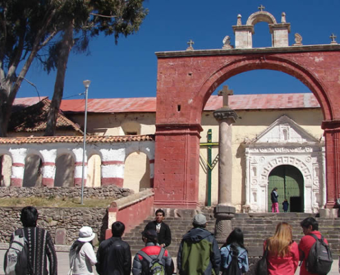 Plaza Colonial de Chucuito – corazón de la Ciudad de las Cajas Reales Plaza Colonial de Chucuito – corazón de la Ciudad de las Cajas Reales