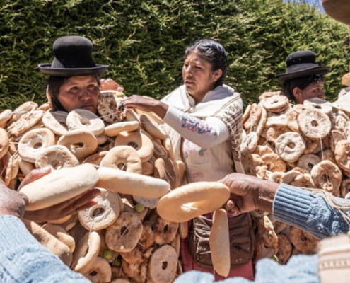 Roscasiri – das Brotfest von Pomata am Titicacasee Roscasiri – das Brotfest von Pomata am Titicacasee