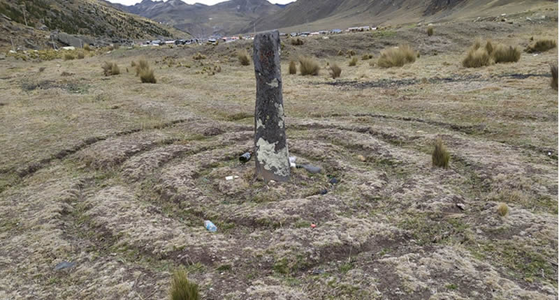 Sitio arqueológico Muyu Muyu Aymaña: andenes, santuario rocoso y ecosistema de altura en Corani