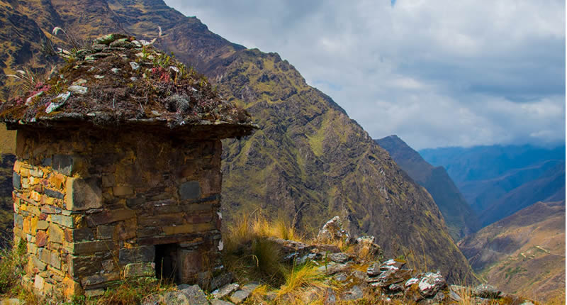 Sitio arqueológico Marka Marka II al noreste del poblado de Usicayos