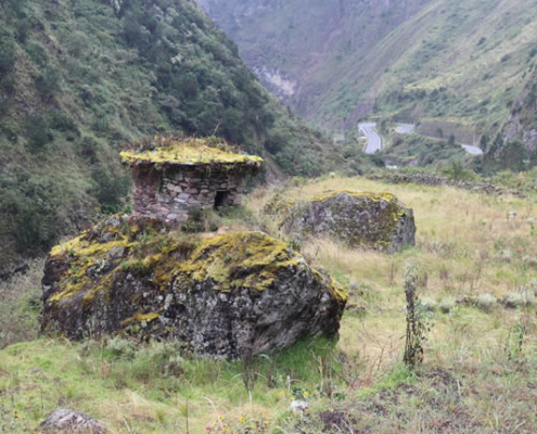 Sitio arqueológico de Chichacori – asentamiento colla sobre el río Ollachea