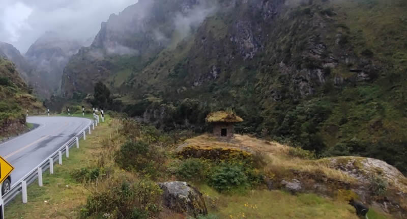Sitio arqueológico de Chichacori – asentamiento colla a pie de carretera