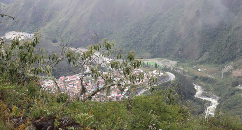 Sitio arqueológico Illingaya – fortaleza andina en la ceja de selva cerca de Ollachea