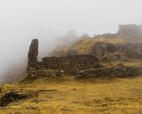 Sitio arqueológico Marka Marka – asentamiento inca sobre el valle de Usicayos Sitio arqueológico Marka Marka – asentamiento inca sobre el valle de Usicayos
