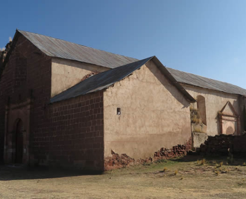 Templo de San Sebastián en Zepita: histórica iglesia parroquial en el altiplano aymara Templo de San Sebastián en Zepita: histórica iglesia parroquial en el altiplano aymara