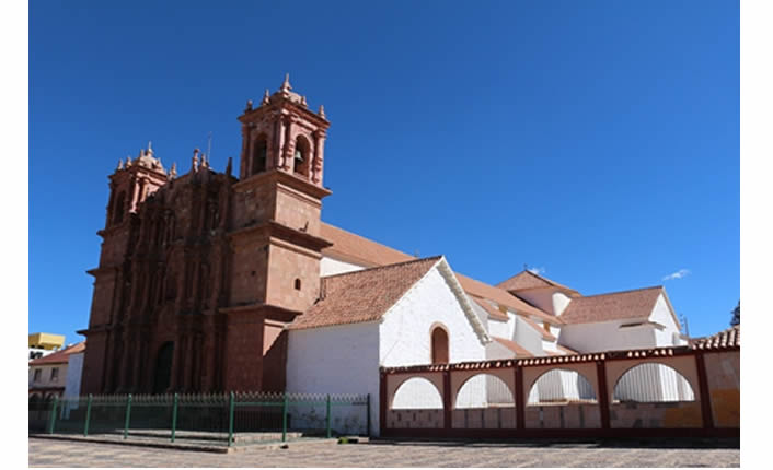 Templo San Jerónimo en Asillo: joya barroca en el Altiplano de Puno